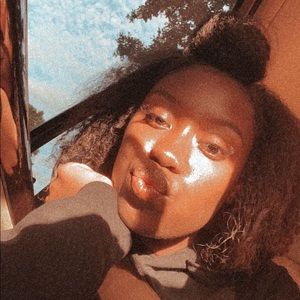 Meet your Posher, Kendall